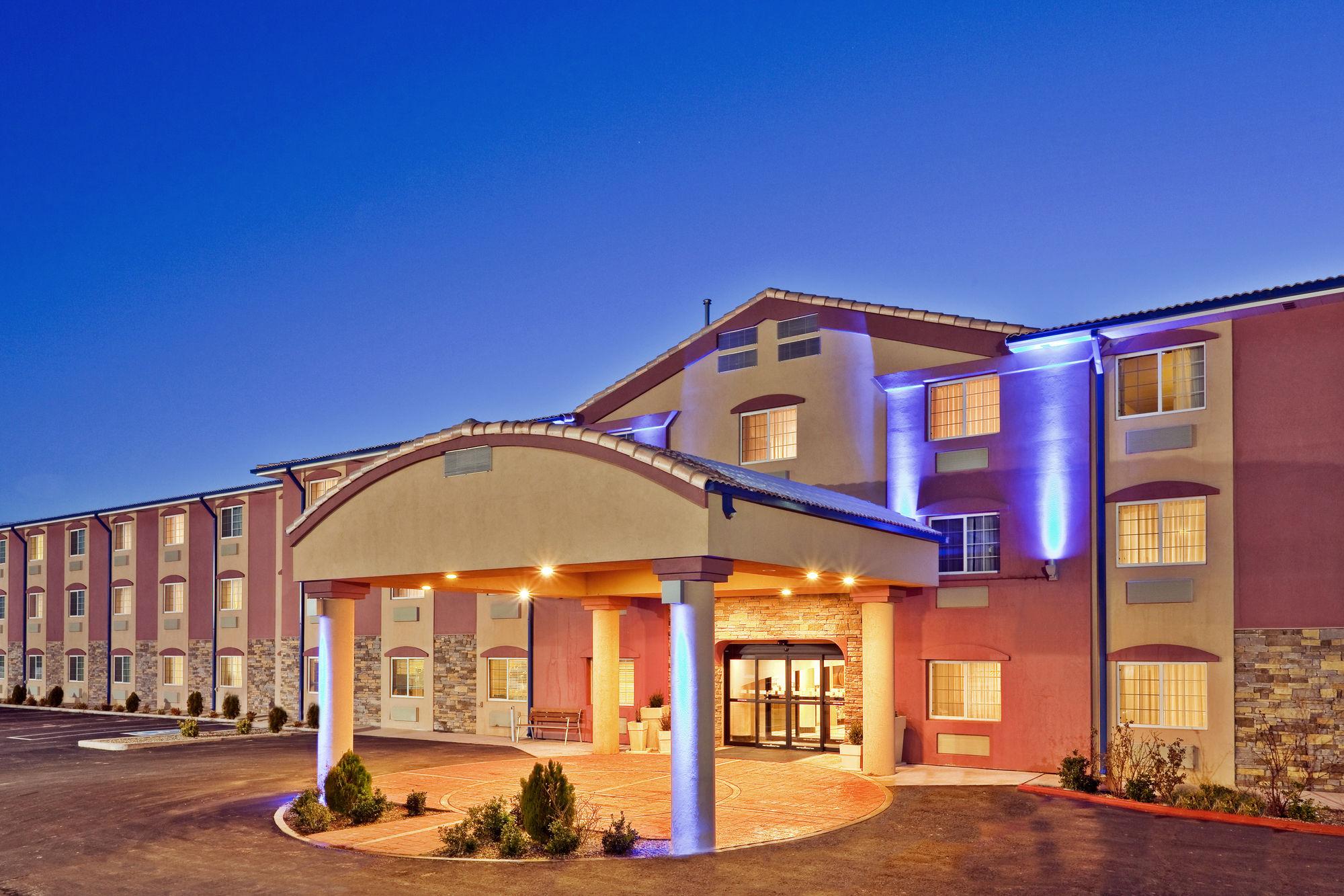 Holiday Inn Express Santa Rosa By Ihg Exterior photo